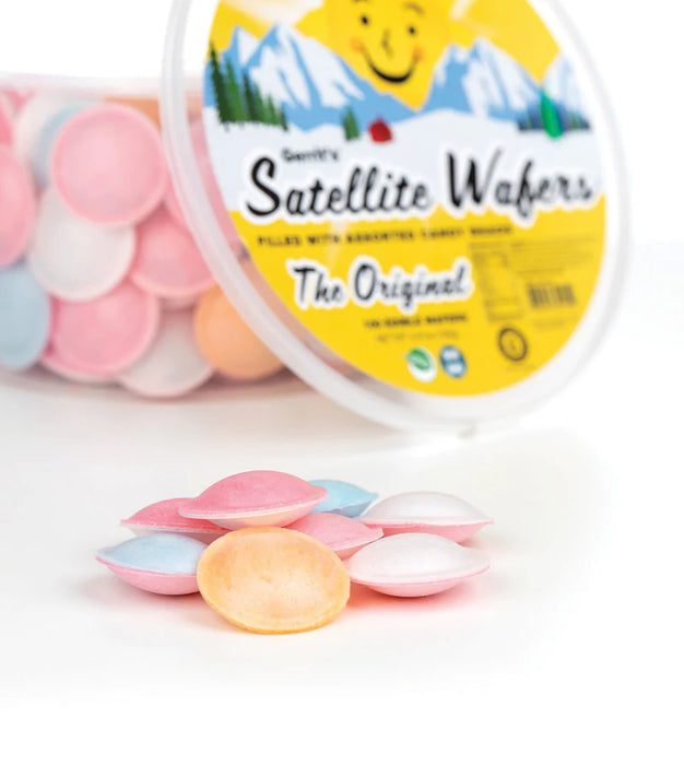 Gerrit's® Satellite Wafers® have been a beloved treat in America since the 1950s, especially in the Northeast. These nostalgic Belgian wafers bring joy to both children and adults alike—kids love them as a fun novelty, while grown-ups appreciate the low-calorie indulgence - 100ct tub