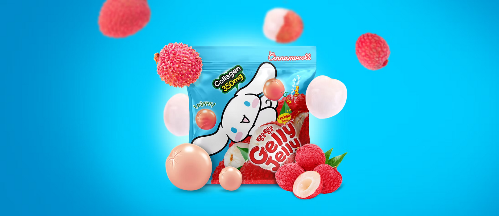 A bag of Cinnamoroll Gummy Lollipops in the Raspberry flavor, surrounded by floating and floating around gummy lollipops and lychee fruits on a bright blue background.